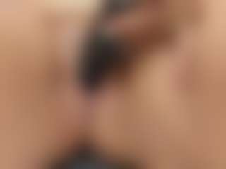 ArethaOzz's Live Sex Cam Show