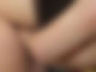 ArethaOzz's Live Sex Cam Show