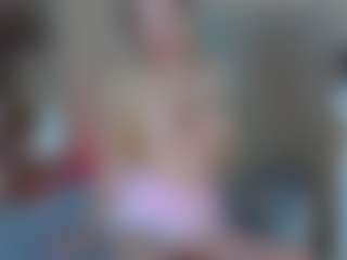 KiraNigh's Live Sex Cam Show