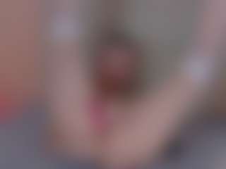 Live cam show with KiraNigh - Thong on Fapmatic.com