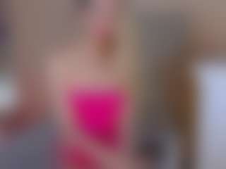 KiraNigh's Live Sex Cam Show