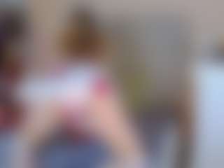 Live cam show with KiraNigh - Handjob on Dolls Live