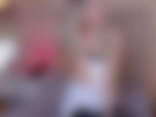 KiraNigh's Live Sex Cam Show