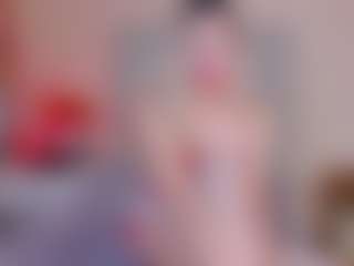 KiraNigh's Live Sex Cam Show