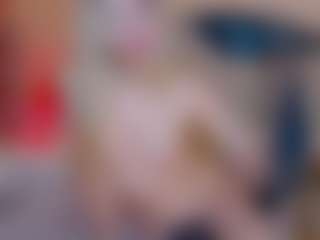 Live-camshow met KiraNigh - Thong op Camsoda