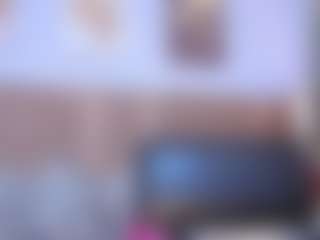 Live cam show with SalomeFoxx - Brown Hair on Camsoda