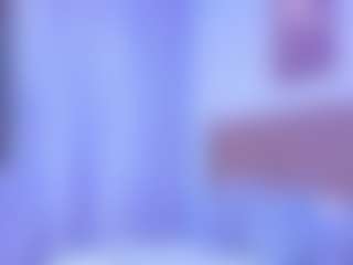 Live cam show with SalomeFoxx - Tease on CamClone