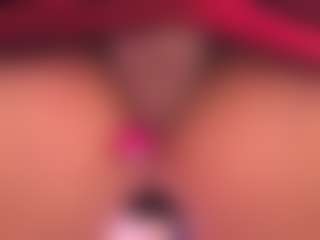 Live cam show with SalomeFoxx - Small Tits on Soda Cam