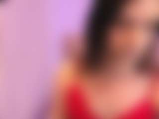 Live cam show with SalomeFoxx - Average on Camsoda