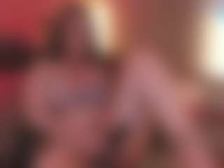 Live cam show with SarahSweets - Living Room on Fit Hotties