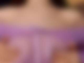 Live cam show with MissMiaMurr - Gamer Red Hair on livesuperchat.net