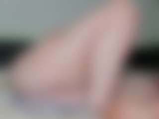 Live cam show with Seductive_She_Wolf - Snowbunny on Camsoda