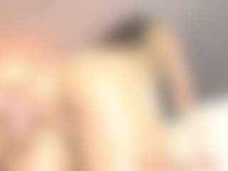 Yumi's Live Sex Cam Show