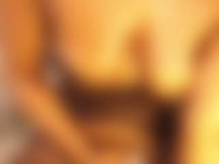 Evelonga707's Live Sex Cam Show