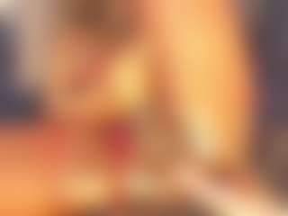 Evelonga707's Live Sex Cam Show