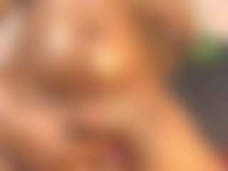 Evelonga707's Live Sex Cam Show