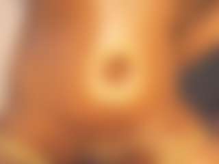 Evelonga707's Live Sex Cam Show