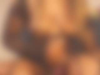 Evelonga707's Live Sex Cam Show