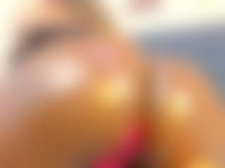 Evelonga707's Live Sex Cam Show