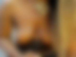 Live cam show with Evelonga707 - Teen (18+) on https://playwithruby.com