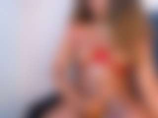 Evelonga707's Live Sex Cam Show