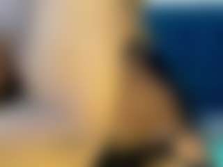 Evelonga707's Live Sex Cam Show