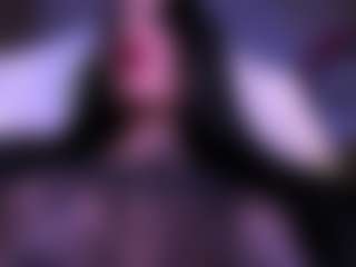 Live cam show with Layla Nicols - Bbc on Hubzter Live