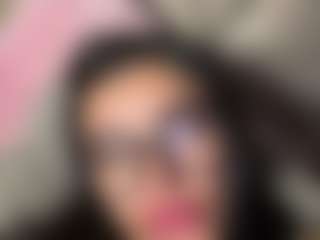 Live cam show with Layla Nicols - Tiny on Soda Cam