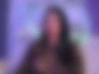 Live cam show with Layla Nicols - Teen (18+) on CamwithHer | colombia