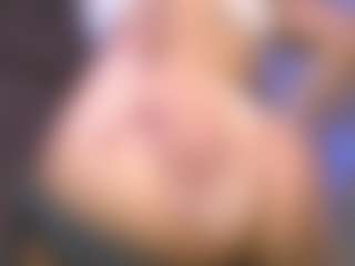 Live cam show with Layla Nicols - Tiny on SinfulBabes