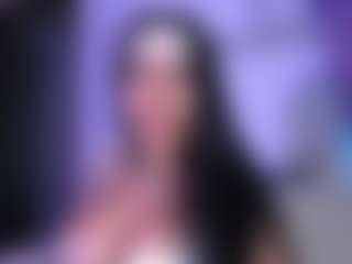 Live cam show with Layla Nicols - Bbc on Soda Cam