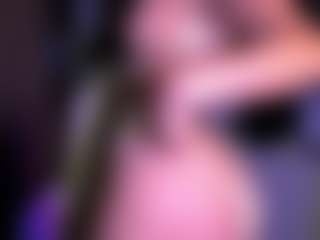 Live cam show with Layla Nicols - American Teen (18+) on Camsoda | colombia
