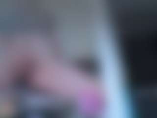 Live cam show with Layla Nicols - Tiny on Strip Flash - Live Sex Shows