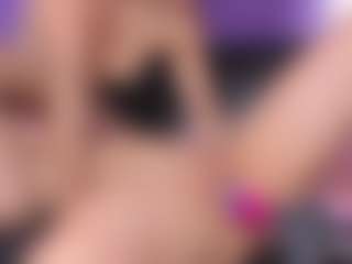 Little Mia's Live Sex Cam Show