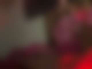 Live cam show with WHO LOVES FEET - Thick on studioflirtlive.com