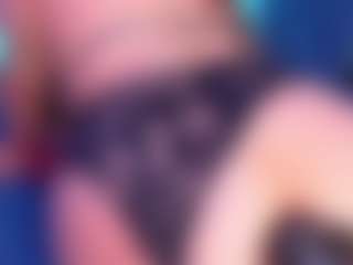 Live cam show with VeronicaRyan - Brown Hair on SquirtSoMuch