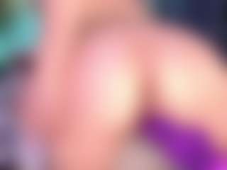 Live cam show with VeronicaRyan - Granny on googirlz