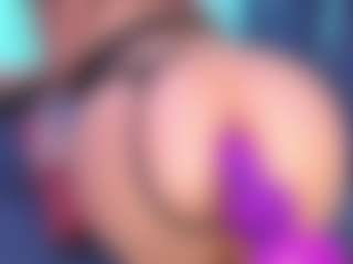 Live cam show with VeronicaRyan - Mature on Gym Cam Girls
