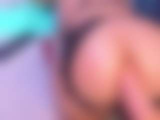 Live cam show with VeronicaRyan - Granny Brown Hair on fapnchat