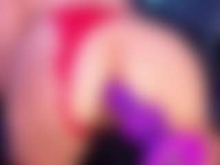 Live cam show with VeronicaRyan - Solo on AdultVida.com