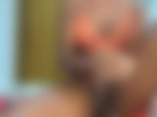 Live cam show with african_queen - Lesbian on Latina Girls