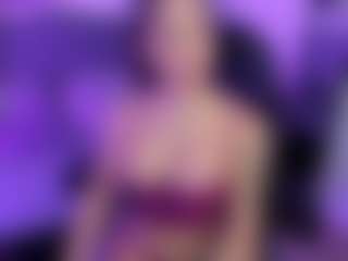 Live cam show with Maggietime - Double Penetration on CamSextacy