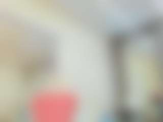Live cam show with YanaMiana - Pretty on LiveSexCams6