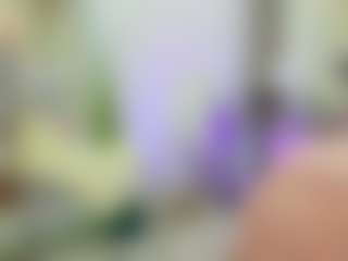 YanaMiana's Live Sex Cam Show