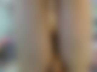 Live cam show with YanaMiana - Nipple Piercings on SmokeAndPoke