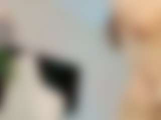 Live cam show with YanaMiana - Toes on sexylive.show