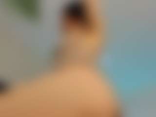 YanaMiana's Live Sex Cam Show
