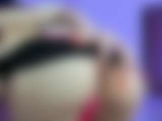 Live cam show with YanaMiana - Pretty on livesuperchat.net