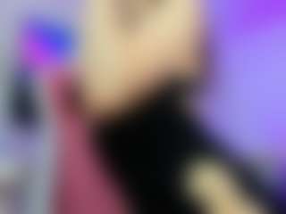 YanaMiana's Live Sex Cam Show