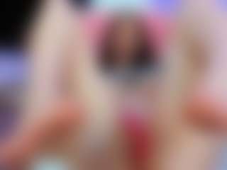 YanaMiana's Live Sex Cam Show